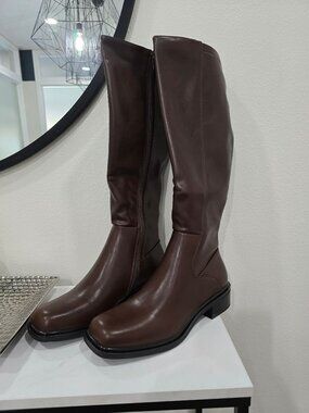 Brown Knee‑High Riding Boots ✦ Faux Leather Side Zip Block Heel ✦ Women’s 10 NWT